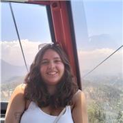 Hola, Soy Eukene. He sido monitora en campamentos y doy clases particulares. Me encantaría poder ayudaros durante el curso